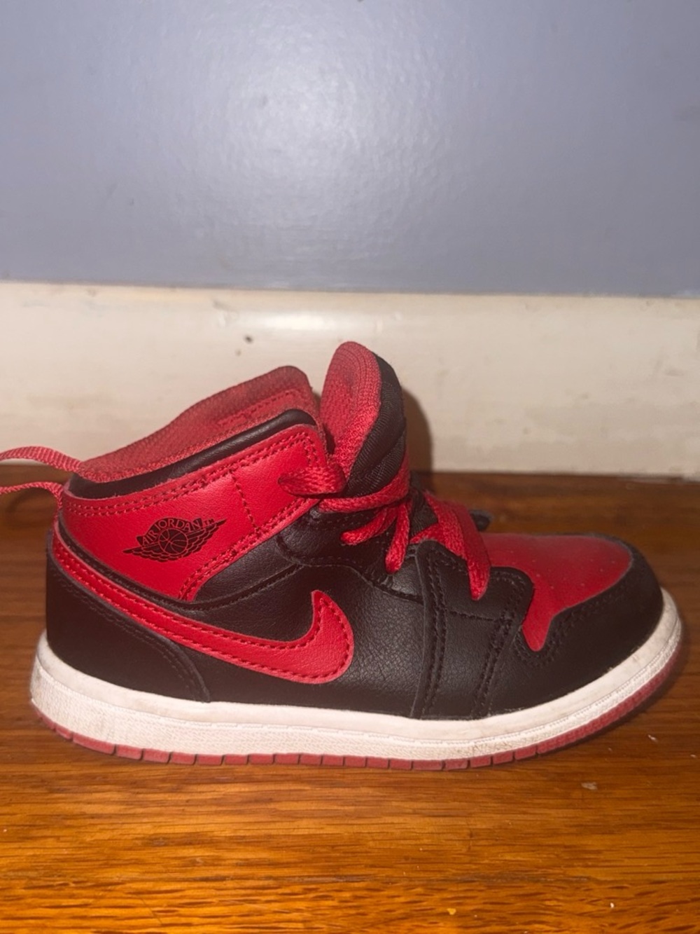 Jordan Kids' Mid-Top Sneakers in Red and Black